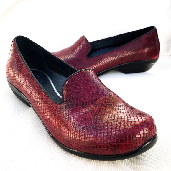 dansko olivia loafer